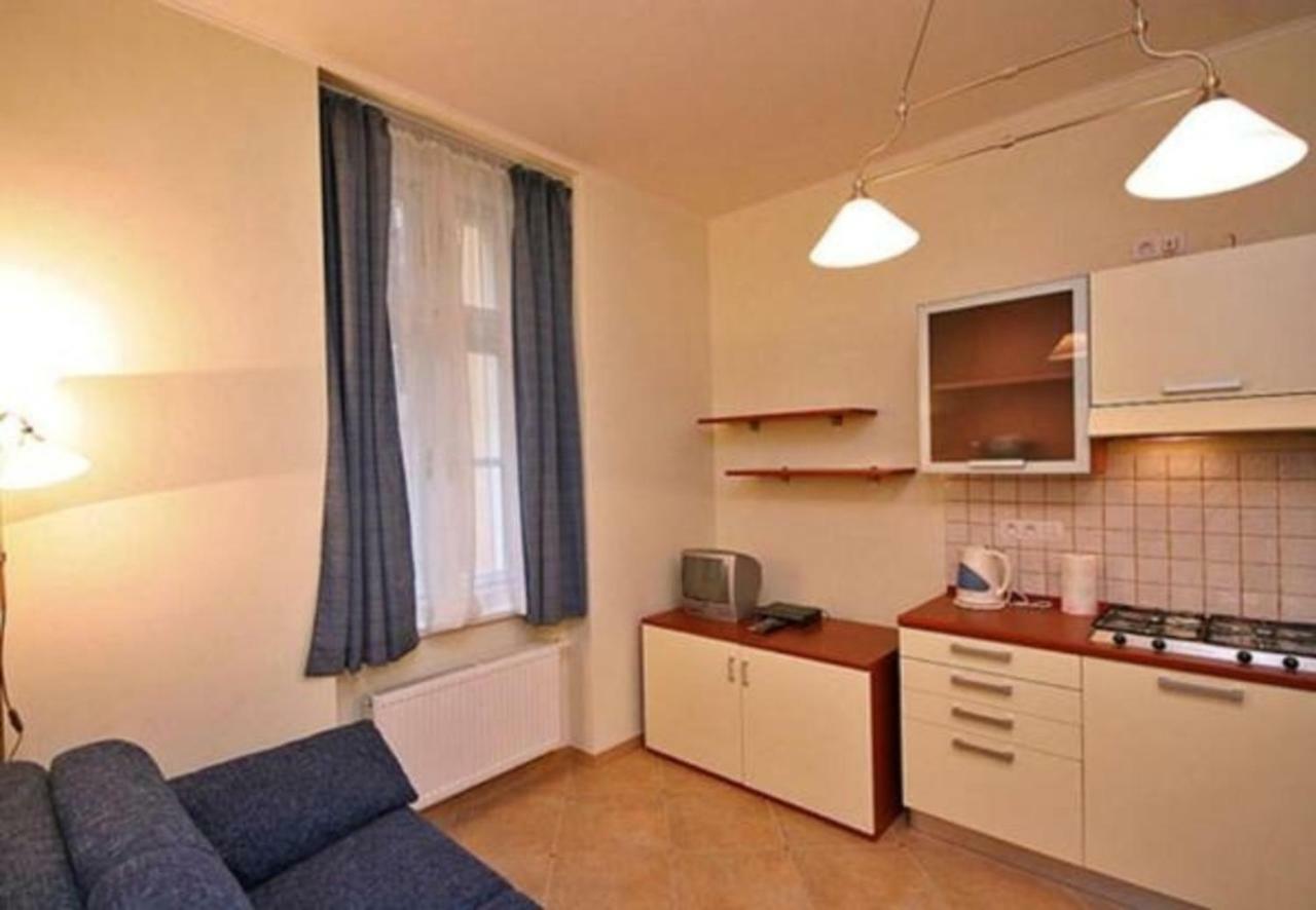 New&fully Equipped Apartement Plzeňská 26 * Praga